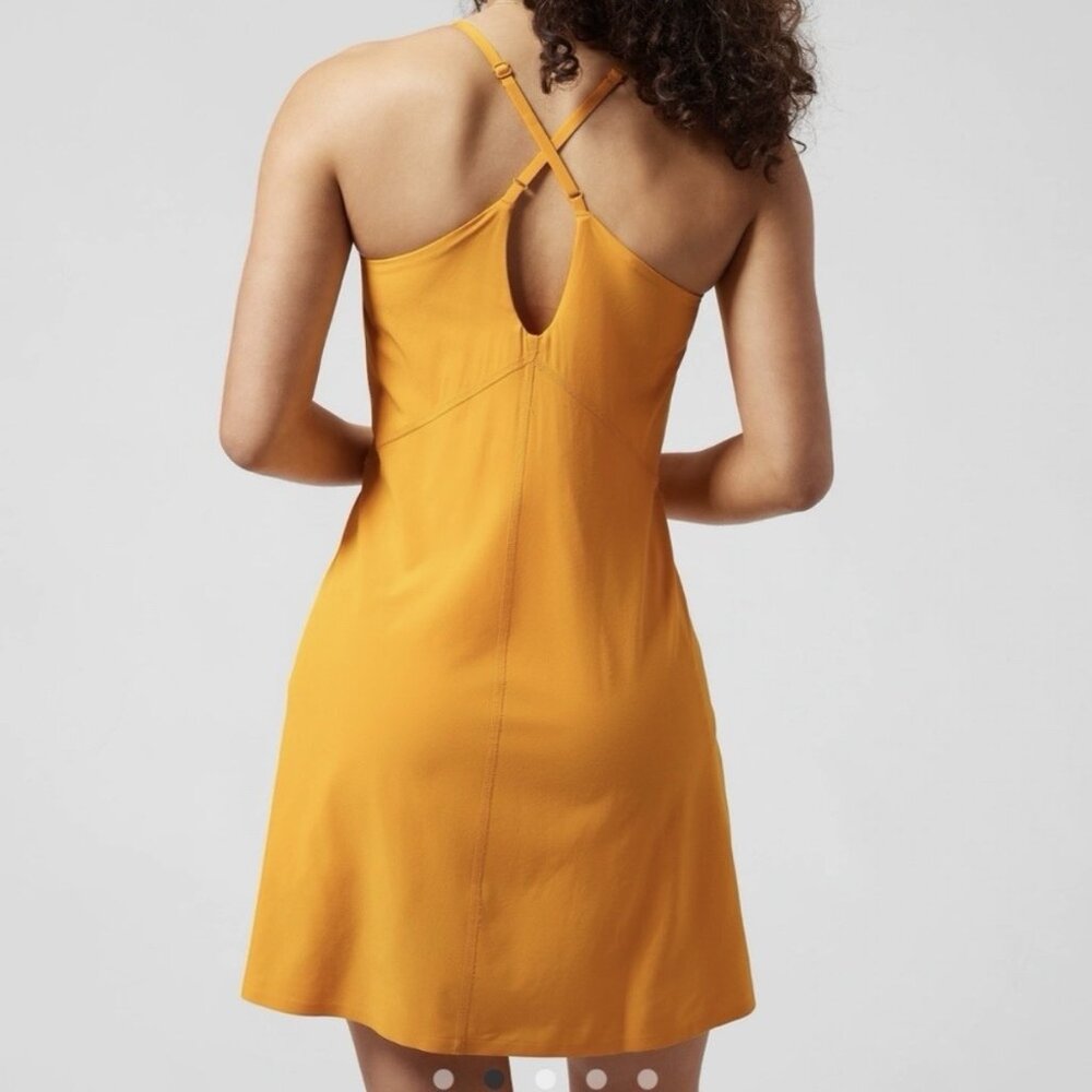 Athleta Yellow Infinity Dress Size M NWT - Picture 2 of 8